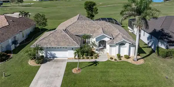3853 BORDEAUX DRIVE