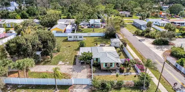 101 S MANGO & 0 W. GREEN STREET