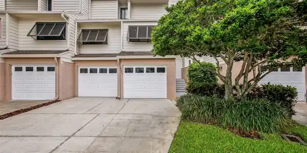 14067 LAKE POINT