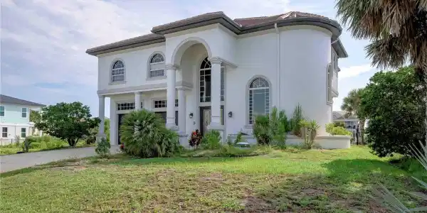 17 MAHOE DRIVE S