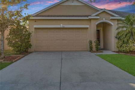 814 FERN LEAF DRIVE