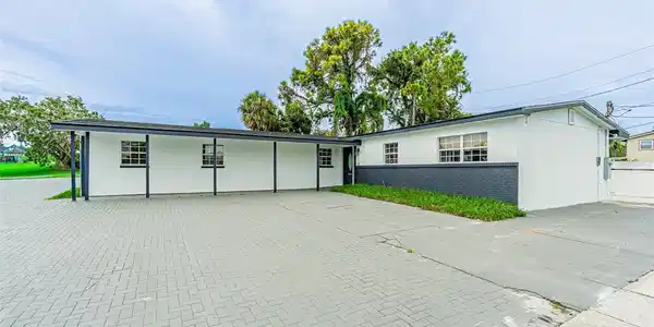 6428 HANLEY ROAD