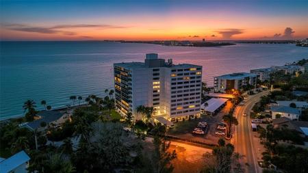 4822 OCEAN BOULEVARD