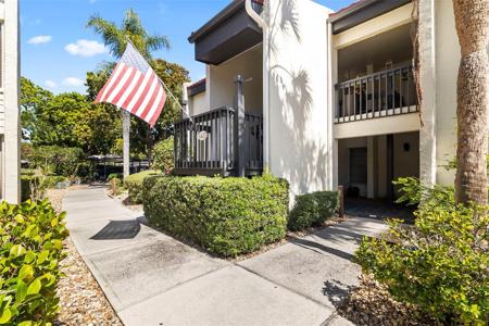 4427 CROSSJACK COURT