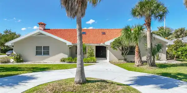51 COMANCHE COURT