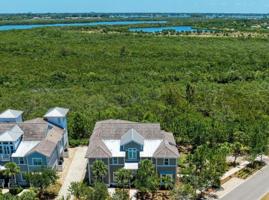 289 SAPPHIRE LAKE