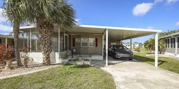 2100 KINGS HIGHWAY