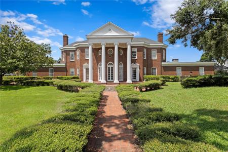 5002 S SHORE CREST CIRCLE