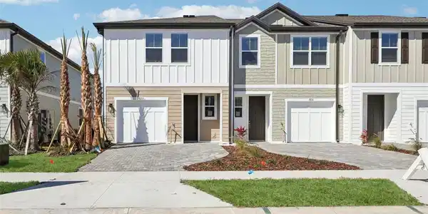 7653 DEER VALLEY CIR.