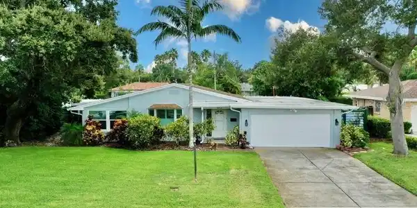 615 PINELAND