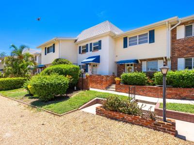 4532 OCEAN BOULEVARD