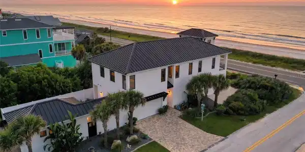 2574 S OCEAN SHORE BOULEVARD