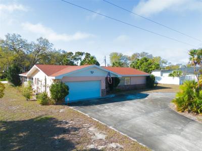 201 HARBOR BLUFF DRIVE