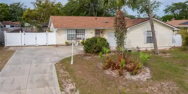 764 RIVER OAK