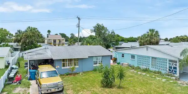 60 RIVER SHORE