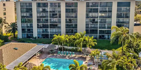 1000 COVE CAY DRIVE