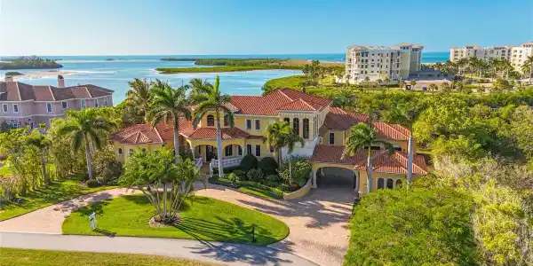 1363 OCEANVIEW DRIVE