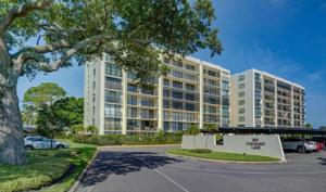 100 OAKMONT