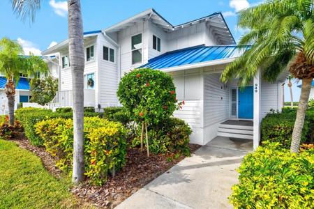 949 SANDPIPER CIRCLE