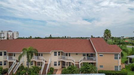 1614 FAIRWAY TRCE
