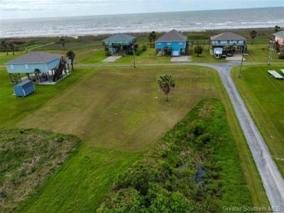 15 Pelican Beach Drive