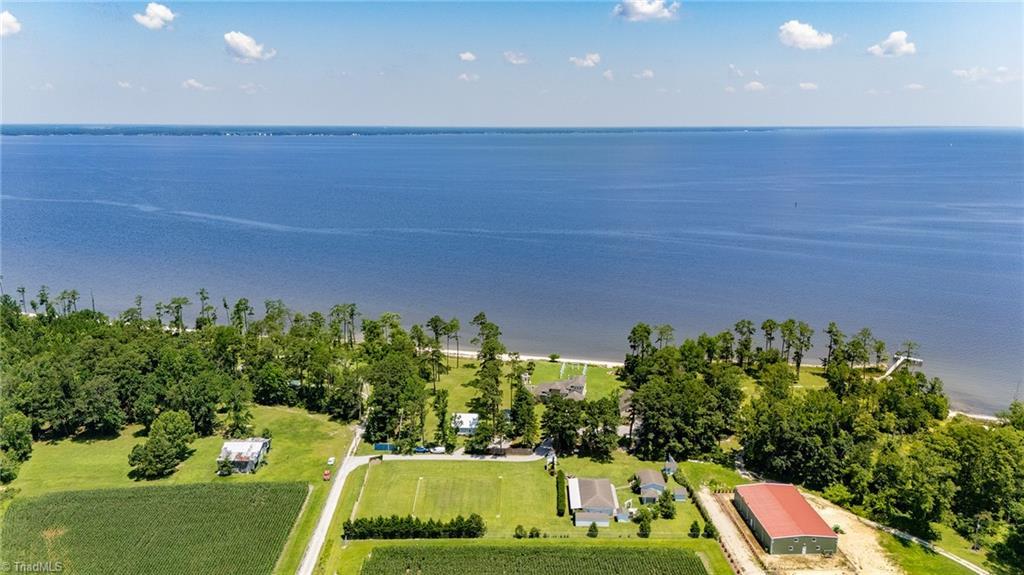 Image 2: Breathtaking 4.5 acre waterfront Crystal Coast