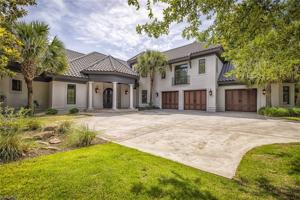 2709 Middle Sound Loop Road