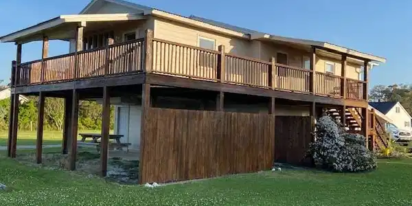 588 Island Road