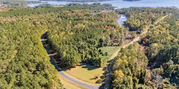 Image 3: 4-web-or-mls-DJI_20251104112520_0599_D