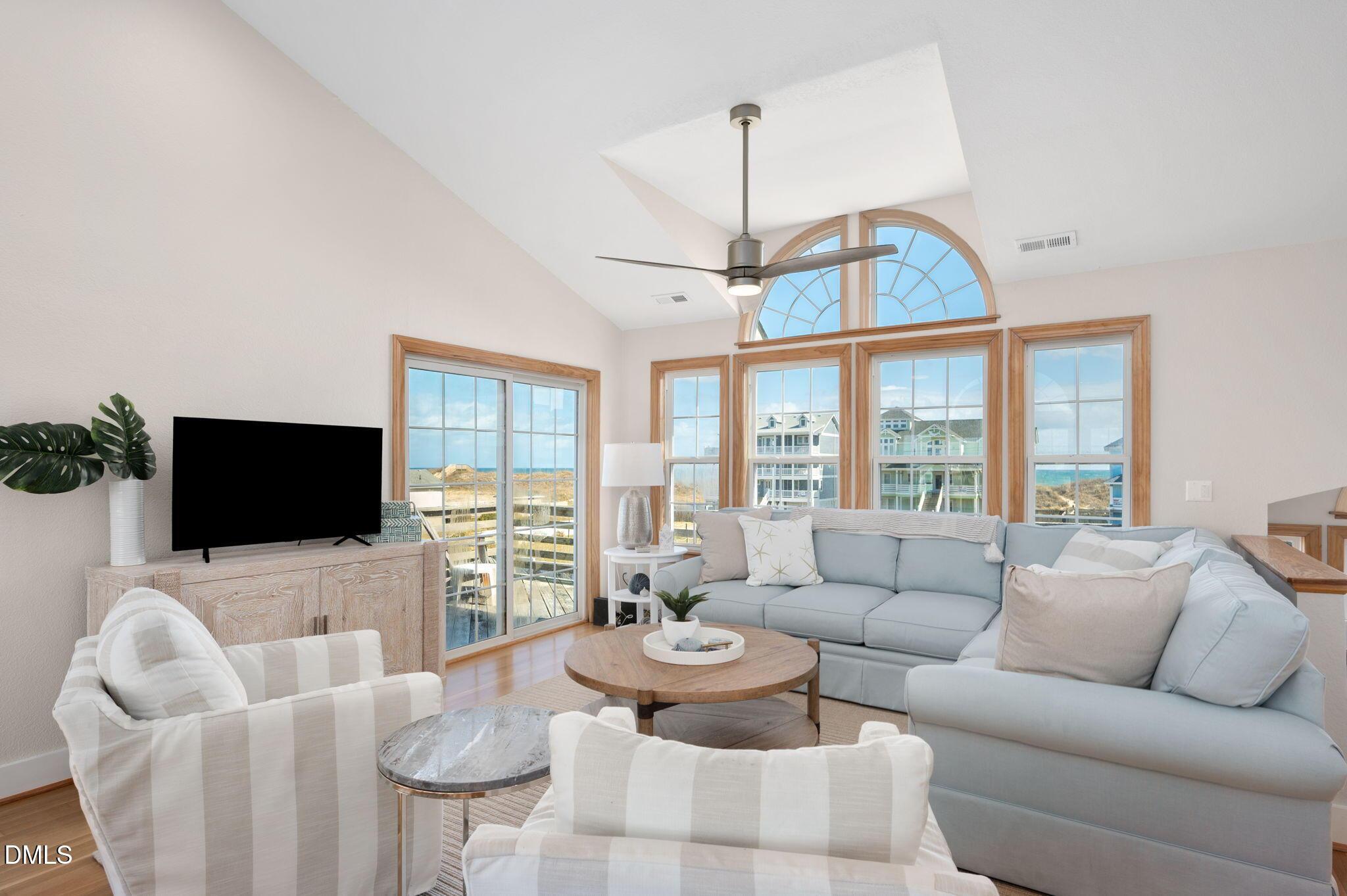 Image 3: 5-web-or-mls-57239-Summerplace-TL-Living