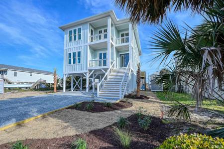 1404 N New River Drive