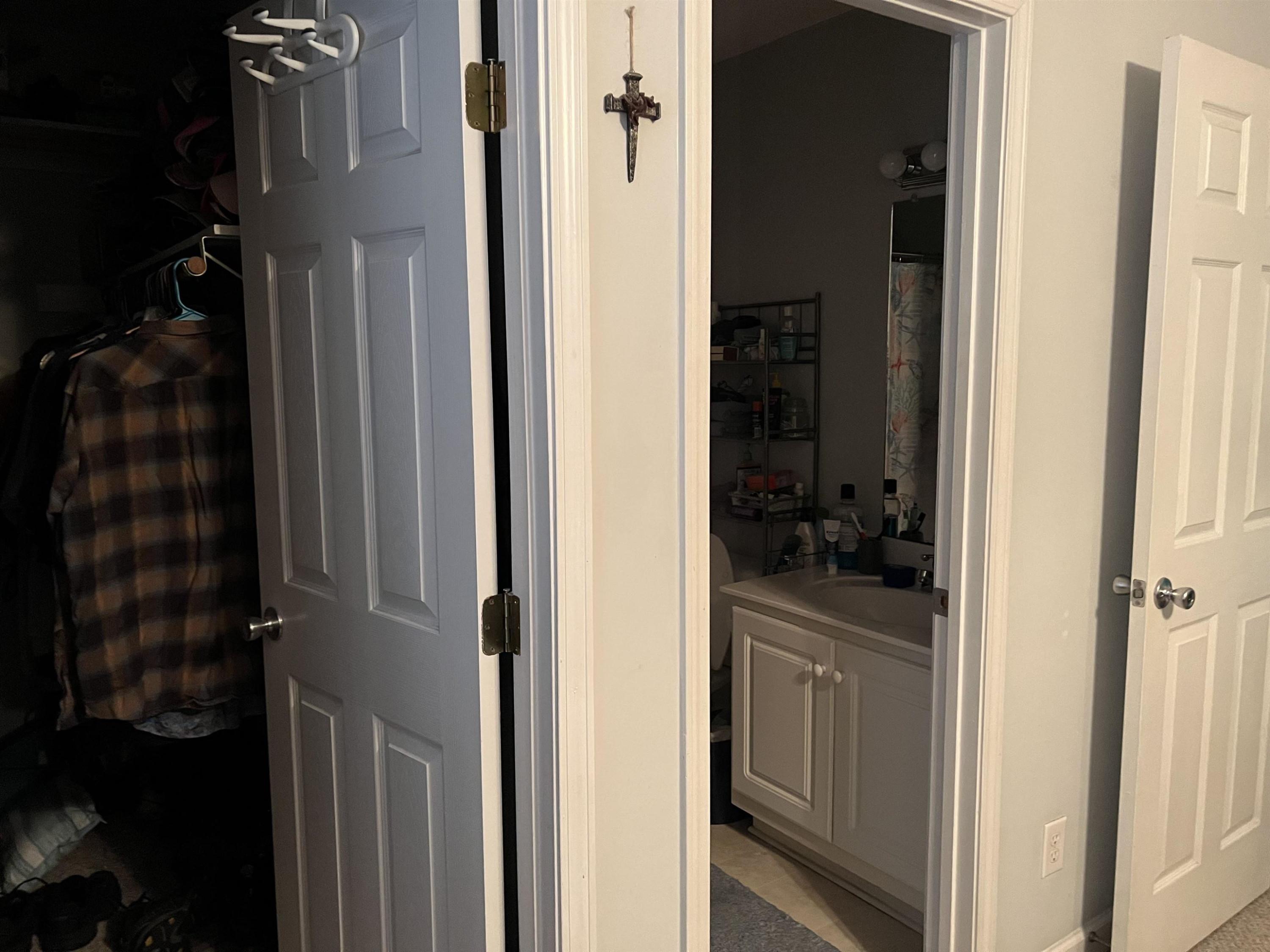 Image 2: Photo 2