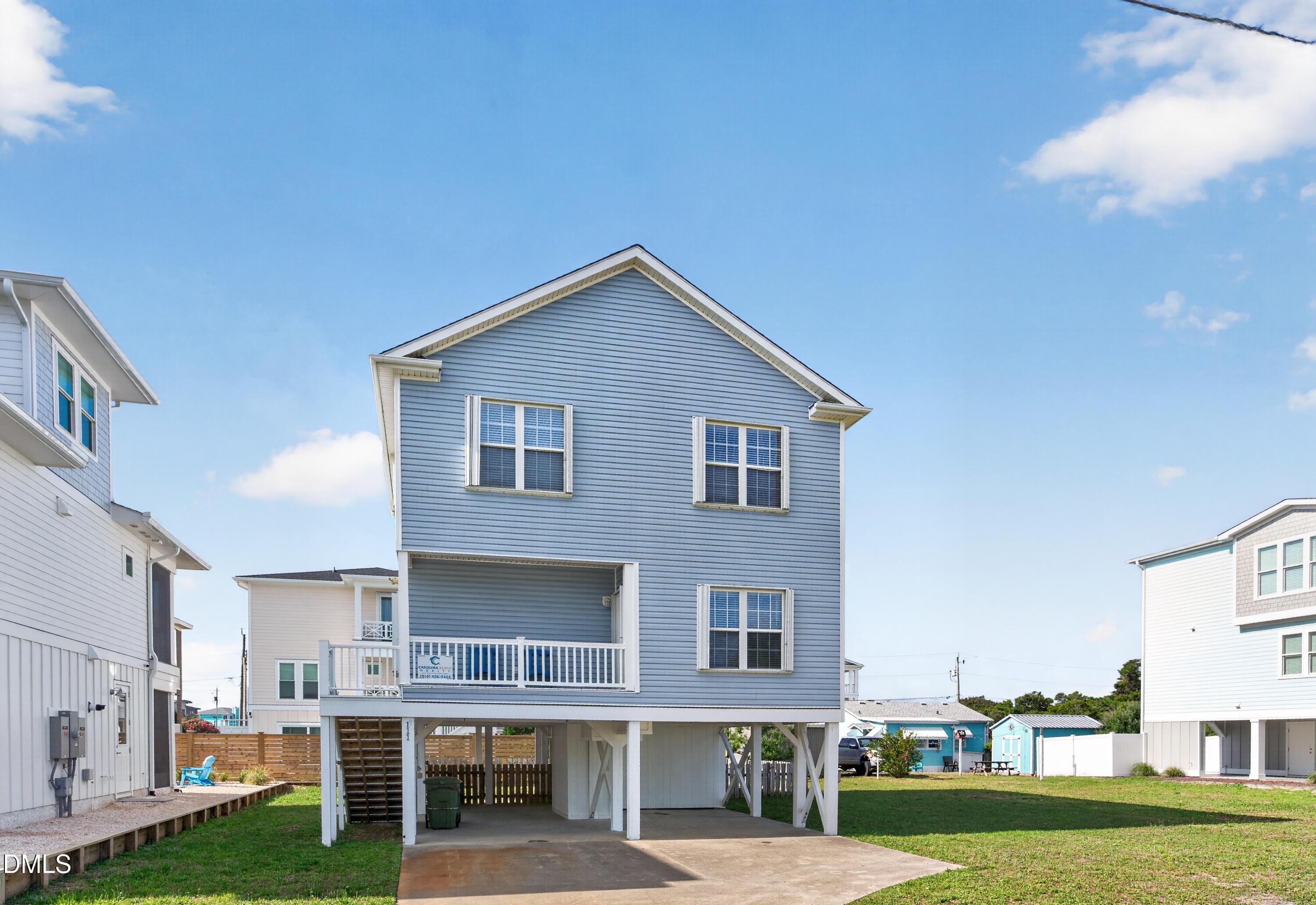Image 2: 040-111HanbyAvenue-CarolinaBeach-NC-2842