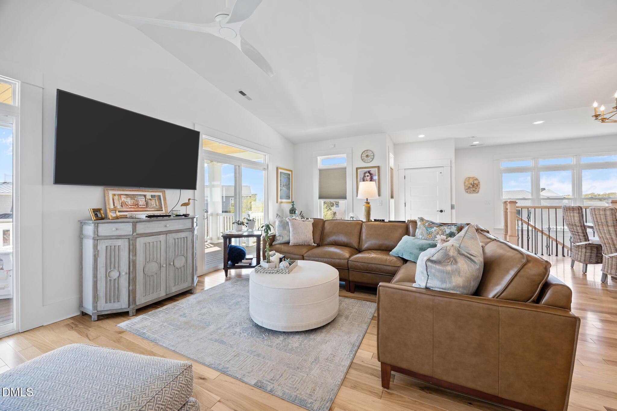 Image 4: Great Room