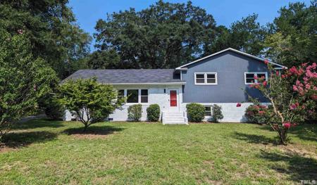 929 E Leonard Street