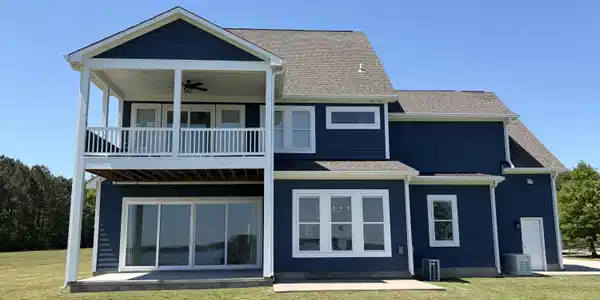 Image 2: Rear Exterior