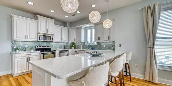 Image 2: Kitchen1