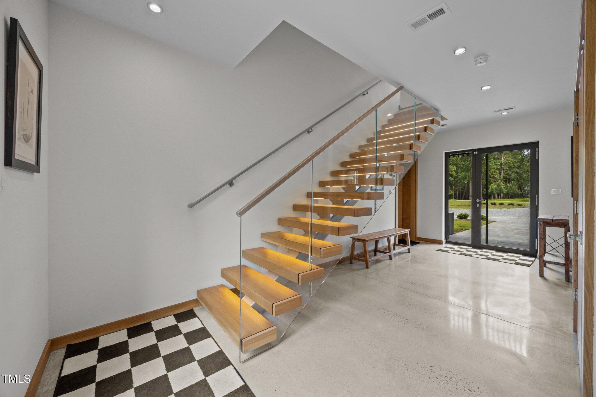 Image 3: 22-web-or-mls-IMG_2063