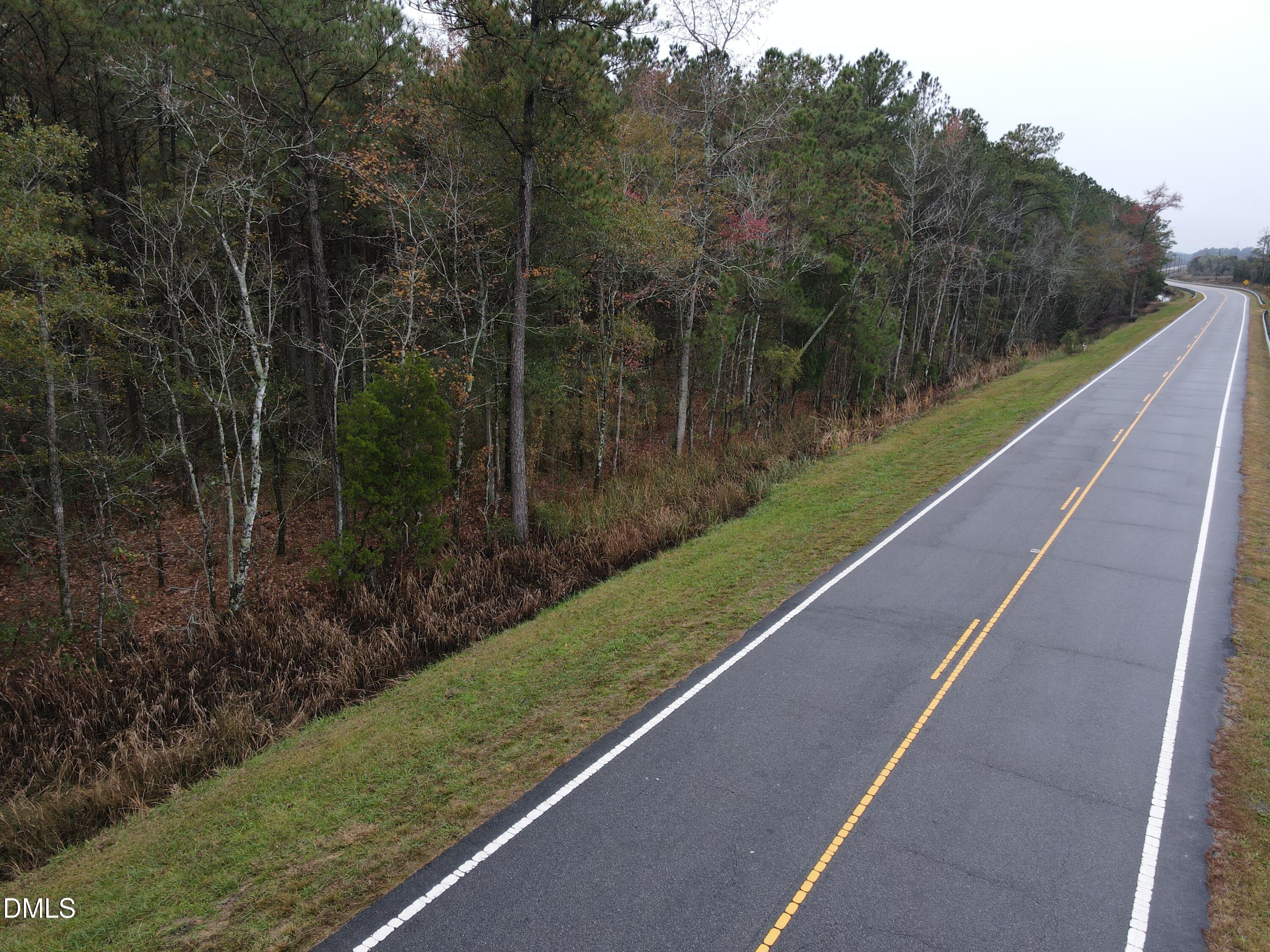 Image 2: 28 Acre 2