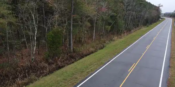 Image 2: 28 Acre 2