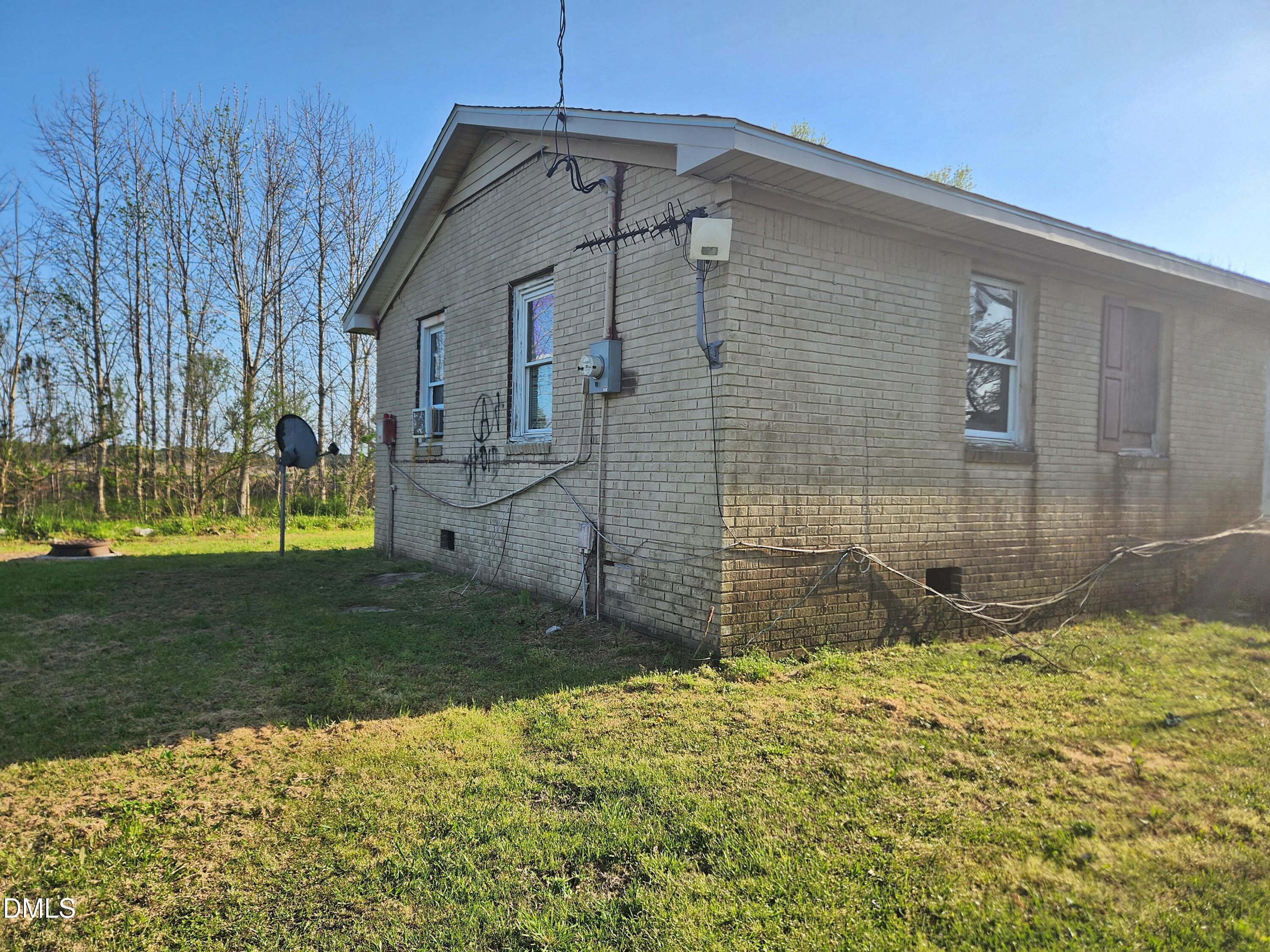 Image 3: left side b